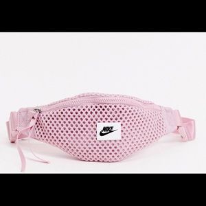Nike Mesh Fanny Pack